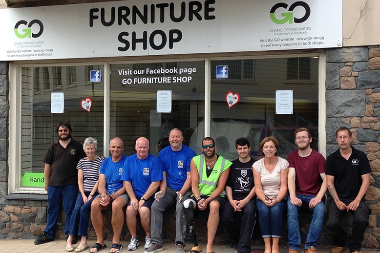 RBC volunteers at giving opportunities furniture shop